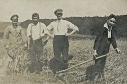 WB mit Landarbeitern